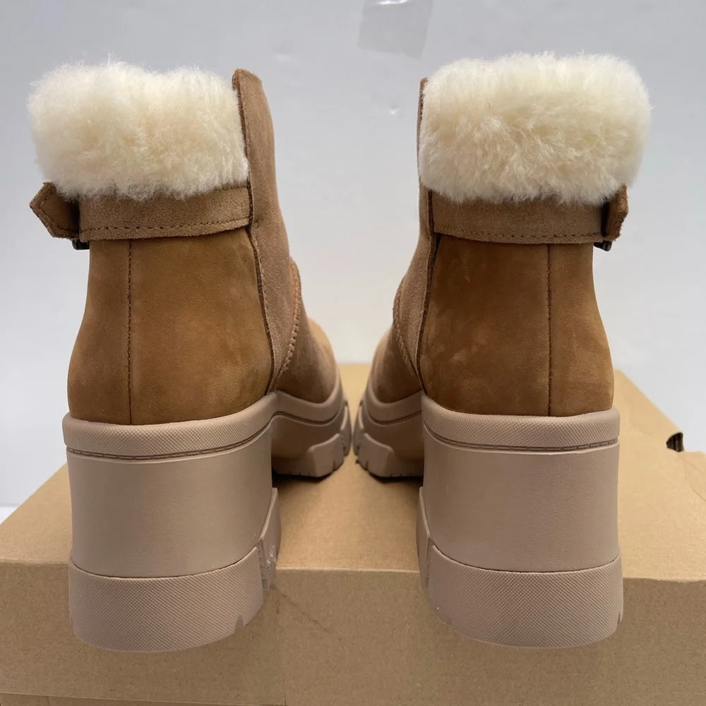 UGG Women's Tan Shearling
W BROOKLYN BUCKLE
CHESTNUT PLATFORM HIGH HEELS BOOTS - Picture 12 of 16